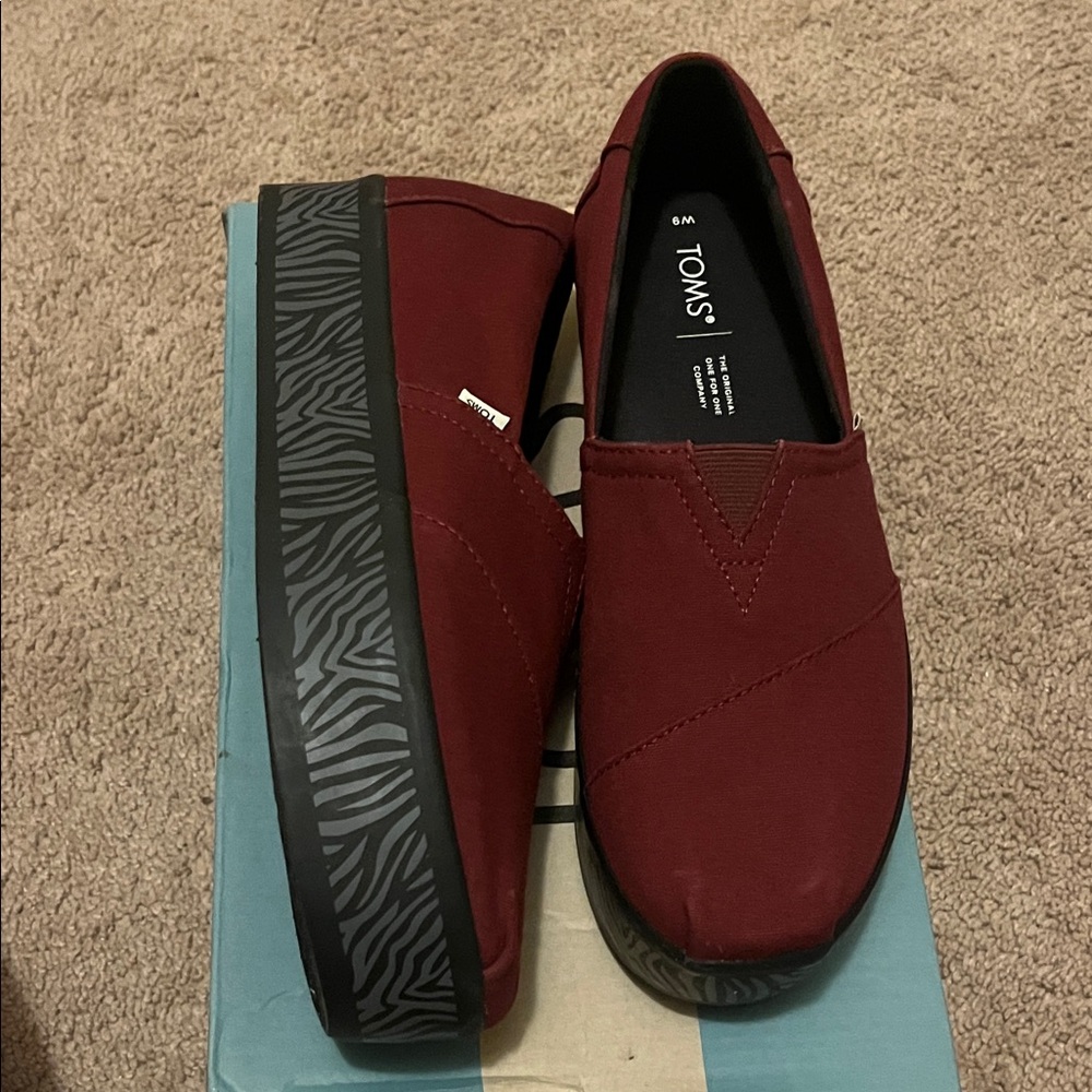 TOMS Women's Red Slip-On Flats